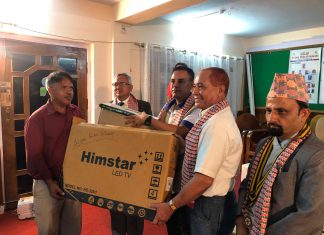 प्रतापपुरस्थित बालज्योति आधारभूत विद्यालयलाई कम्प्युटर हस्तान्तरण